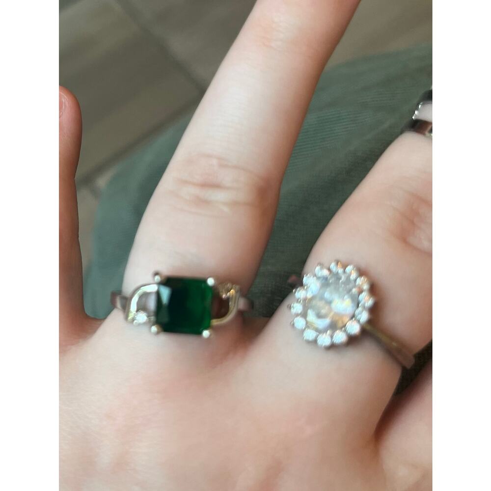 Simulated emerald ring - Picture 3 of 8